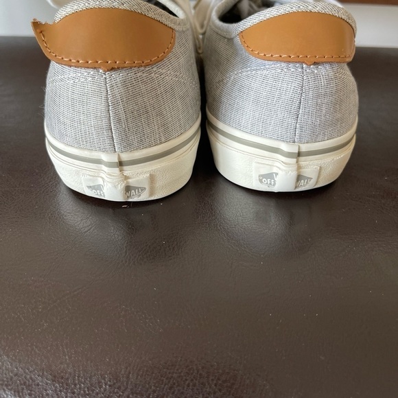 Vans women’s size 9.5 - Picture 7 of 17